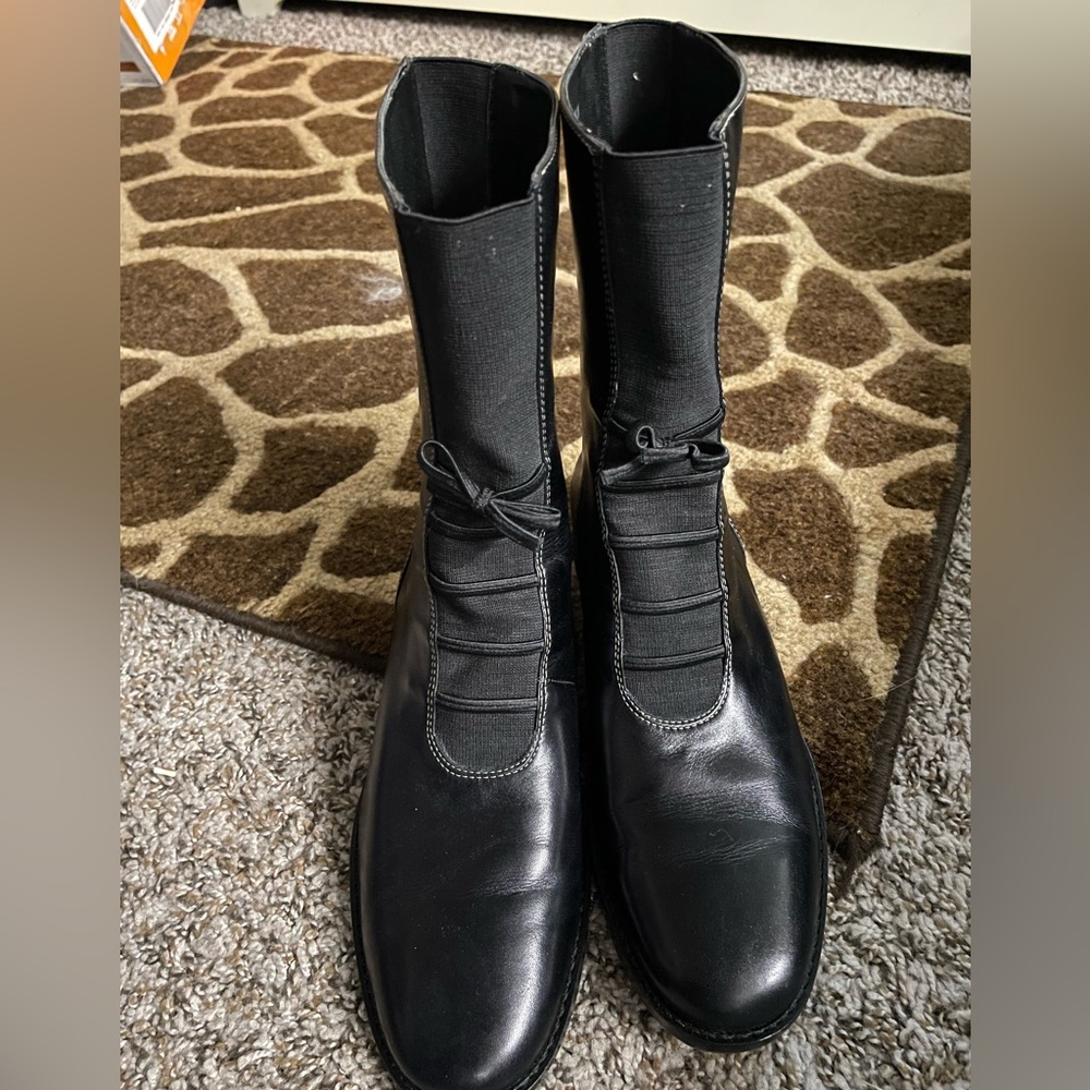 Black boots
